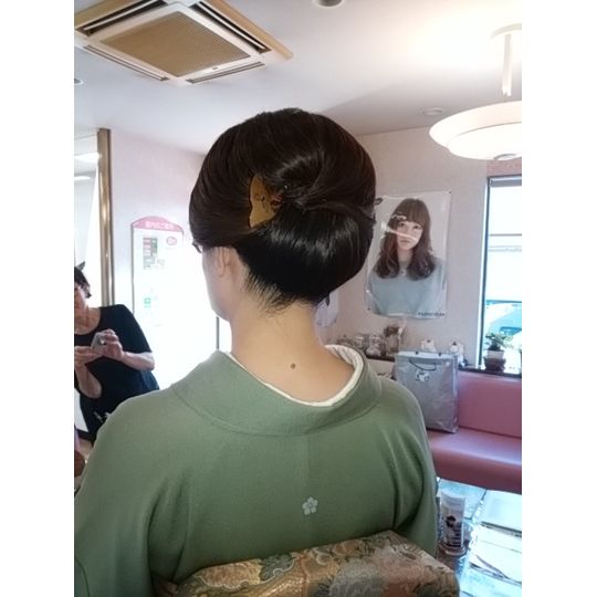 スッキリとしたアップ